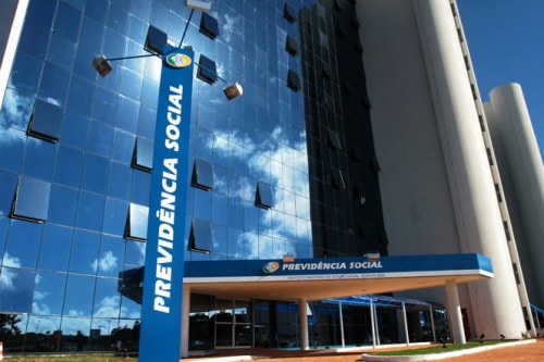 38b8560d-017d-4324-933a-95cd1a8b1899